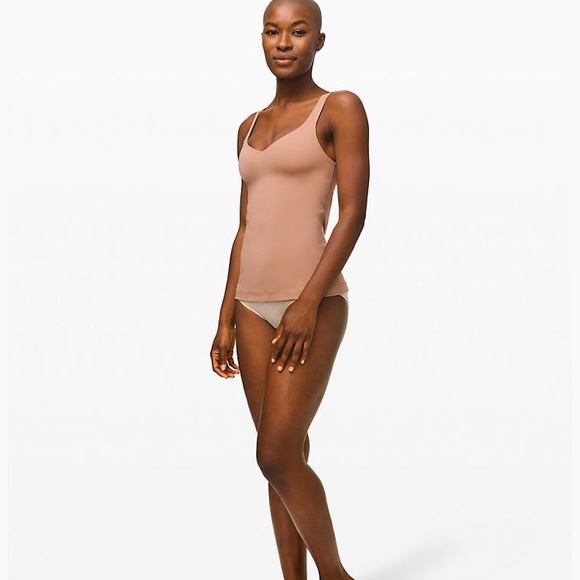 NWT LULULEMON simply sleek 2-in-1 tank - Picture 2 of 12